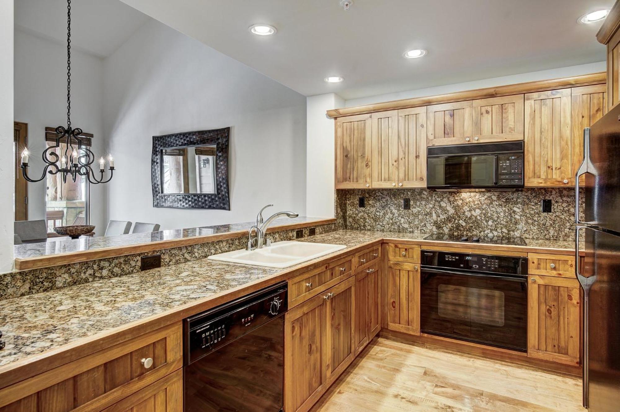 Elkhorn Lodge Ейвън Екстериор снимка