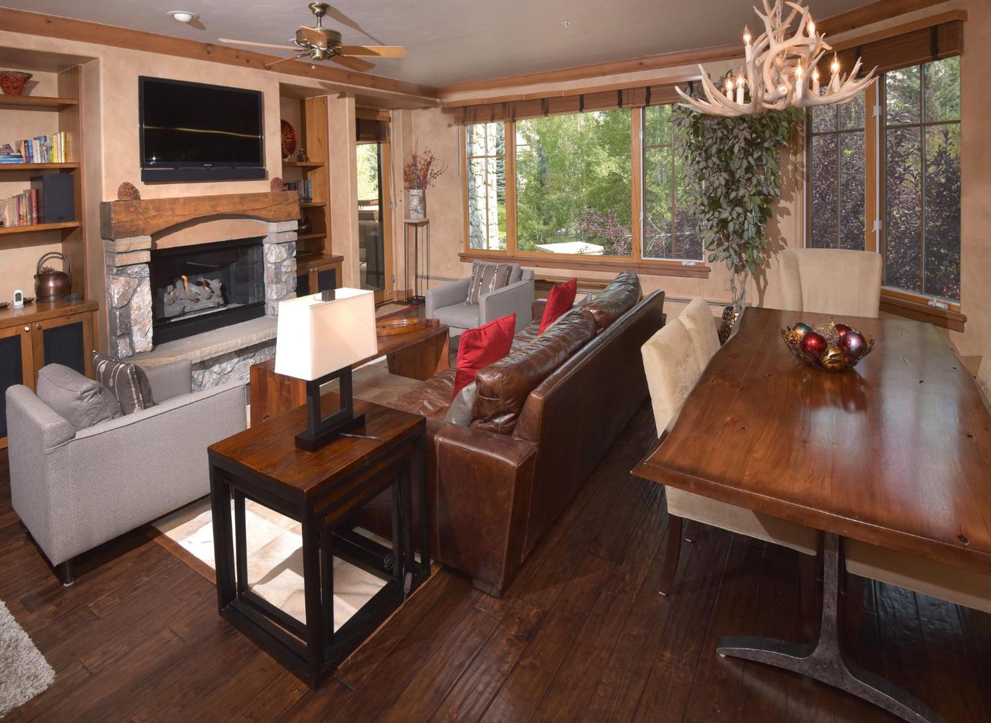 Elkhorn Lodge Ейвън Екстериор снимка