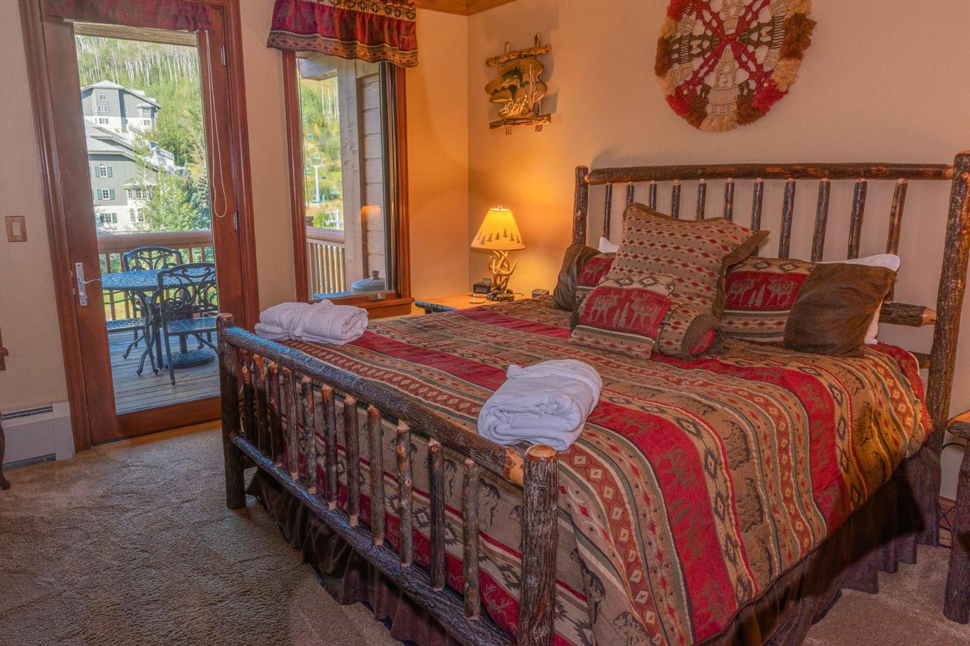 Elkhorn Lodge Ейвън Екстериор снимка