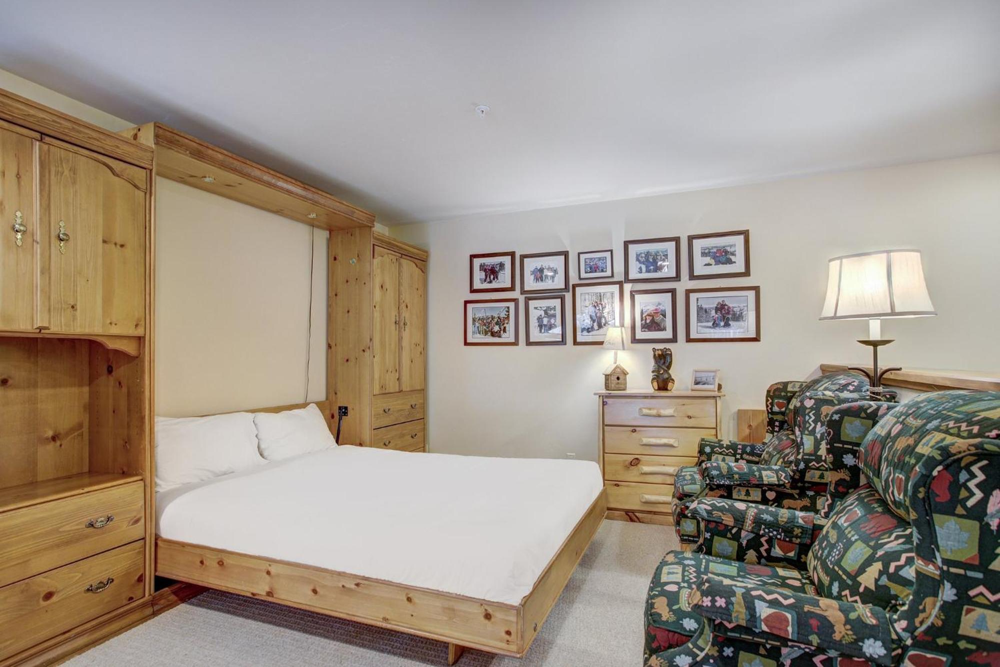 Elkhorn Lodge Ейвън Екстериор снимка
