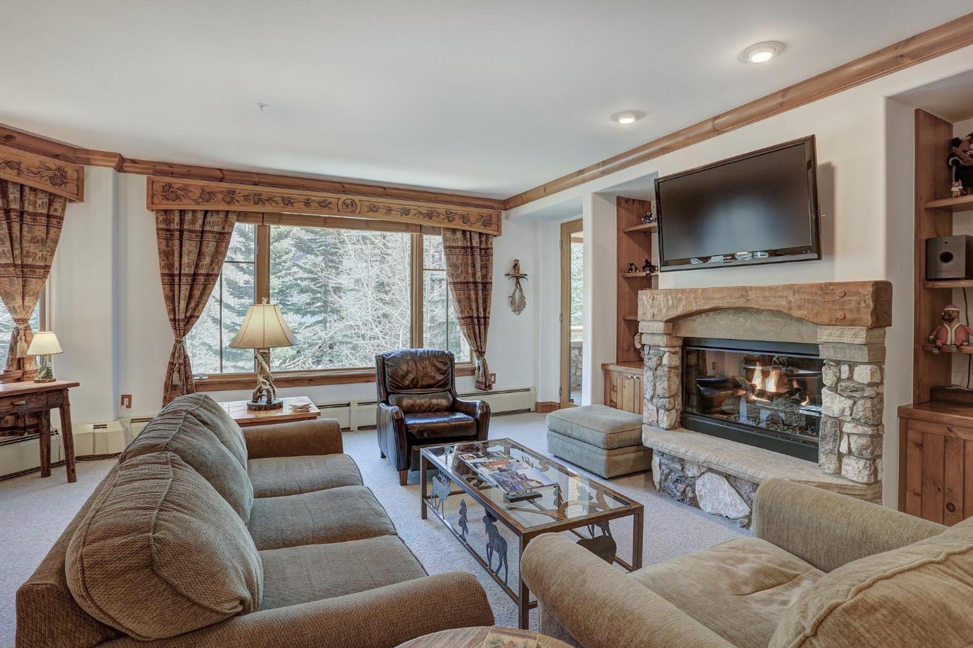 Elkhorn Lodge Ейвън Екстериор снимка